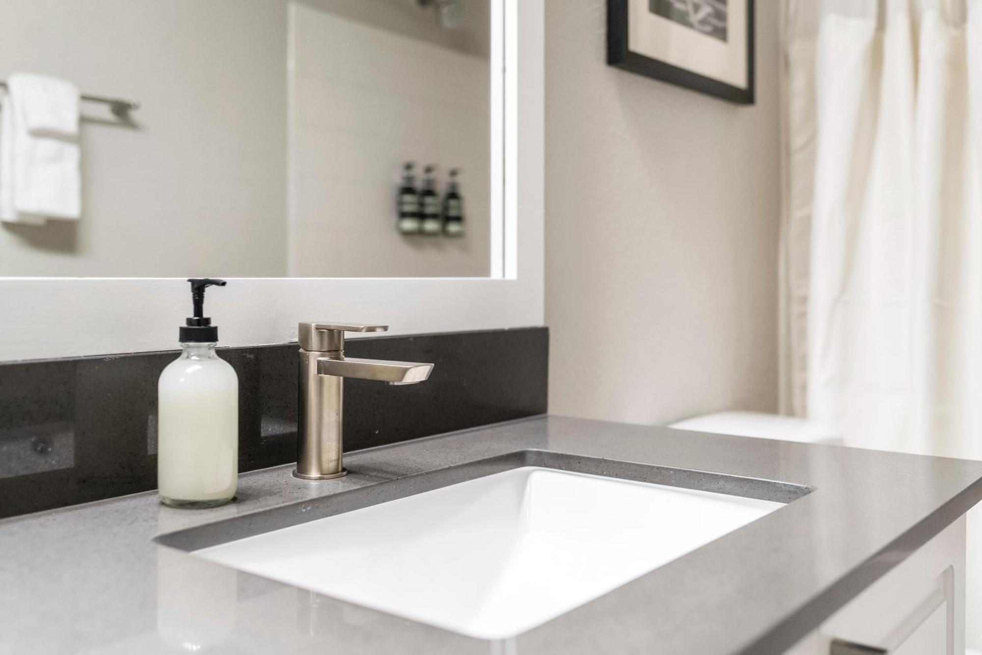 Kasa Wellington South Florida Hotel Bilik gambar